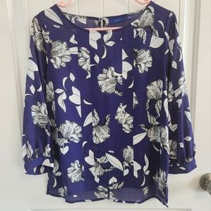 Apt 9 Blue & White Flower Blouse Top Size Small
